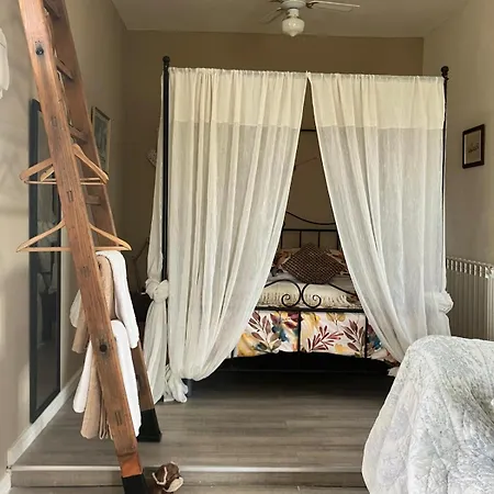 The Stable At Casa Mae Apartment *